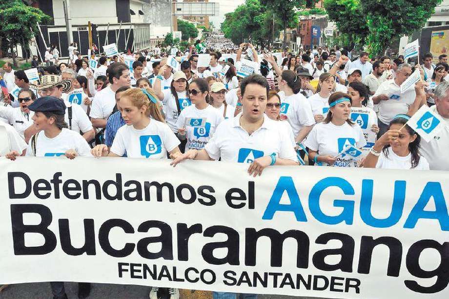 Marcha del 25 de febrero de 2011, en la que residentes de la ciudad de Bucaramanga marchan en contra de la posible explotación por parte de la empresa canadiense Greystar Resources. Ahora es la empresa árabe Minesa.  /AFP