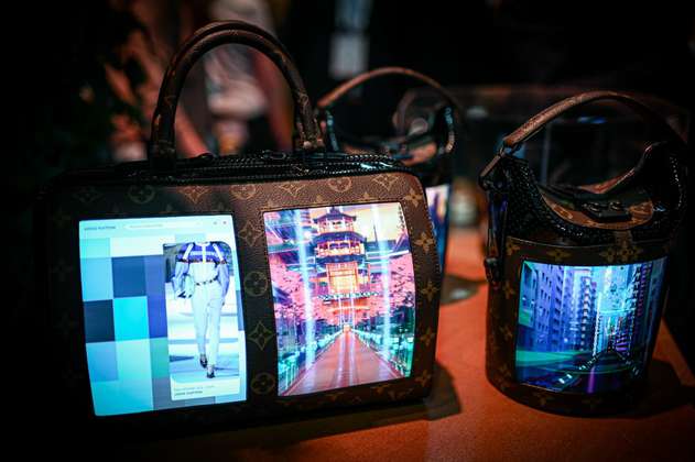 Louis Vuitton presenta bolso con pantallas flexibles en Vivatech