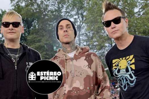 Este miércoles se confirmó que Blink-182 no se presentará el próximo 23 de marzo en el Festival Estéreo Picnic debido a una lesión del baterista, Travis Baker (centro).