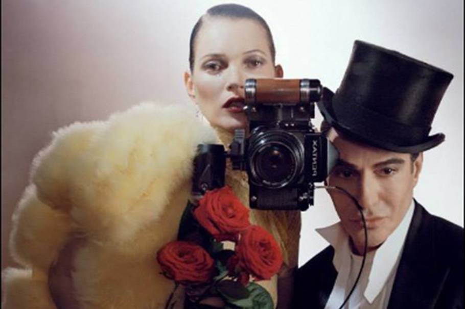 John Galliano regresa al mundo fashionista acompañado de Kate Moss