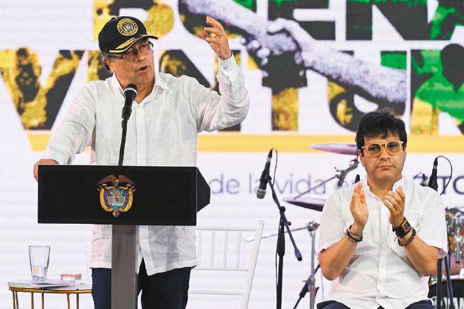 La propuesta de paz total es la principal bandera del gobierno de Gustavo Petro en Colombia. Foto Joaquín Sarmiento / AFP
