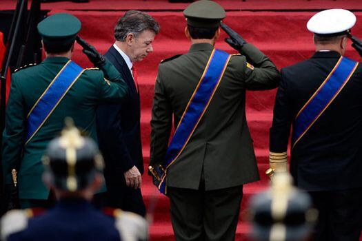 Santos pide a los congresistas aprender de la Selección Colombia