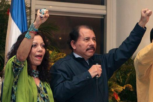 La vicepresidenta, Rosario Murillo, y su esposo el presidente Daniel Ortega. / Reuters