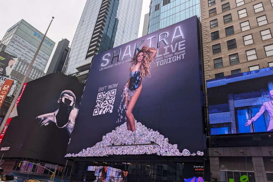 Fotografía del anuncio del concierto gratuito de Shakira en el sector turístico de Times Square en Nueva York (EE. UU).
