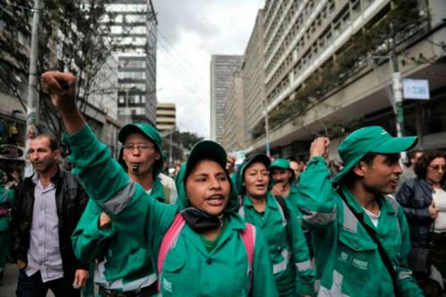 Recicladores marchan para que sus derechos les sean respetados en Bogotá