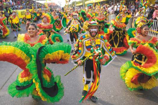 En la foto, una muestra de la Danza del Garabato. Este baile surgió en Ciénaga (Magdalena) durante el siglo XIX y en la actualidad es uno de lo más tradicionales del Carnaval de Barranquilla.
