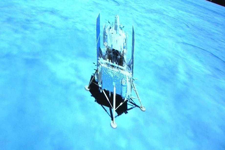 Chang’e 5 se compone de varias partes: un orbitador (que permanece en la órbita lunar durante toda la misión), un aterrizador (que se posó sobre la Luna) y un módulo de ascenso (desde el suelo hasta la órbita lunar).