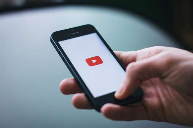 YouTube dejará de recomendar videos engañosos o con teorías falsas