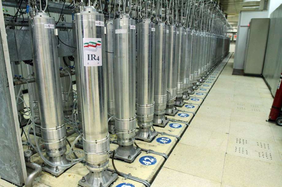 Máquinas centrifugadoras en la planta nuclear iraní de Natanz.