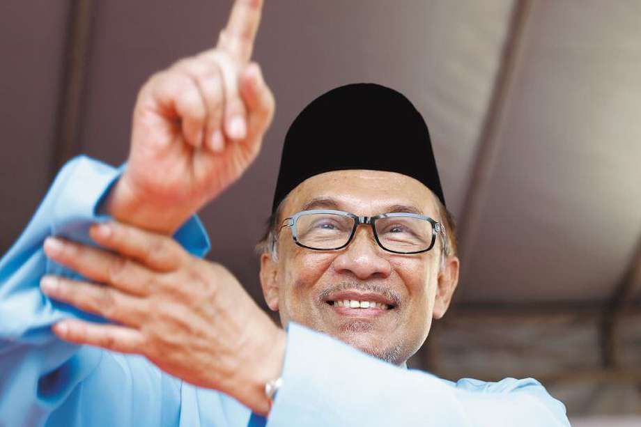 Anwar Ibrahim es miembro del Parlamento de Malasia, presidente del Parti Keadilan Rakyat y presidente de la coalición Pakatan Harapan. 