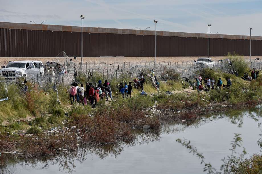 Migrantes cerca de la frontera con Estados Unidos, desde Ciudad Juárez, en el estado de Chihuahua, México. 