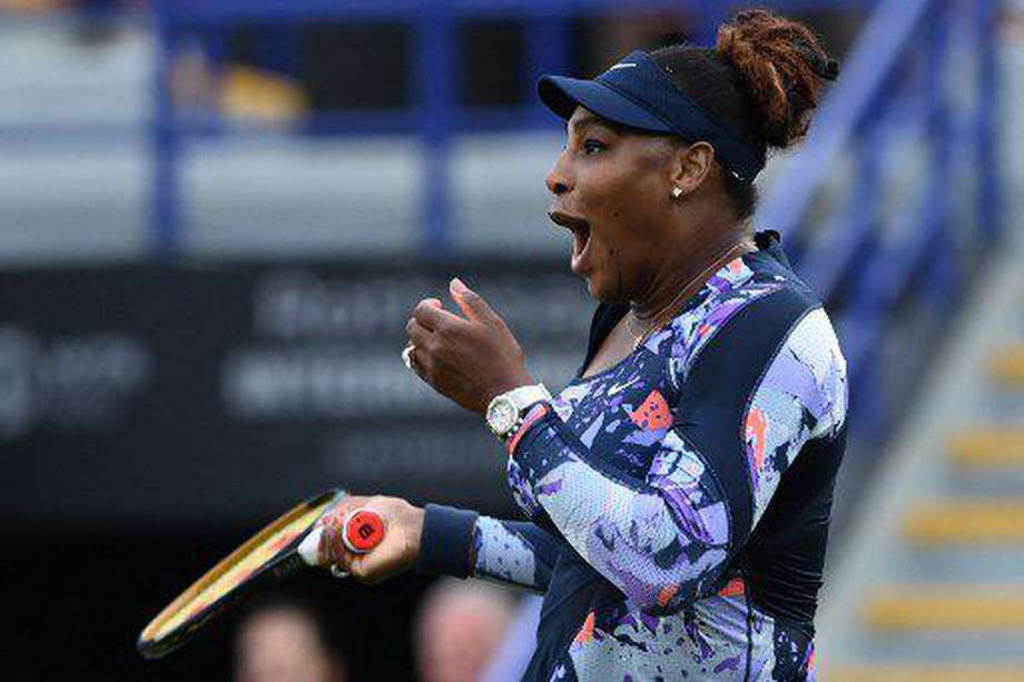 Serena Williams celebra la victoria en Eastbourne.