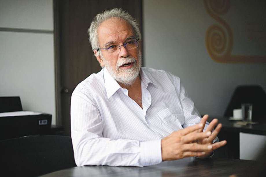 Felipe Tascón es el director de la Dirección de Sustitución de Cultivos de Uso Ilícito del Gobierno de Gustavo Petro.