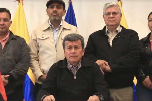 El equipo negociador del Eln lo encabeza Pablo Beltrán (centro).  / Archivo El Espectador