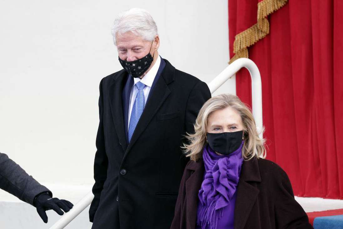 Llegada del expresidente Bill Clinton y su esposa y excandidata presidencial.