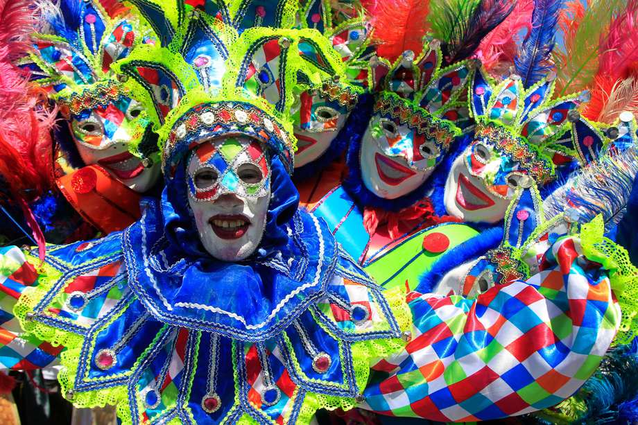 La Batalla de Flores, el primer desfile del Carnaval, se llevó a cabo este fin de semana y dio inicio así a la fiesta popular más importante de Colombia.
