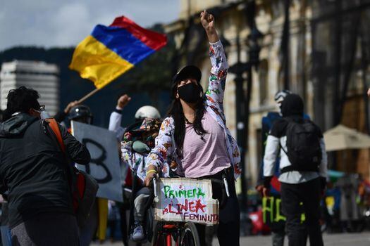Durante este miércoles las protestas fueron principalmente pacíficas. En la Plaza de Bolívar, a pesar de que no fue el epicentro principal de los manifestantes, también hubo protestas.