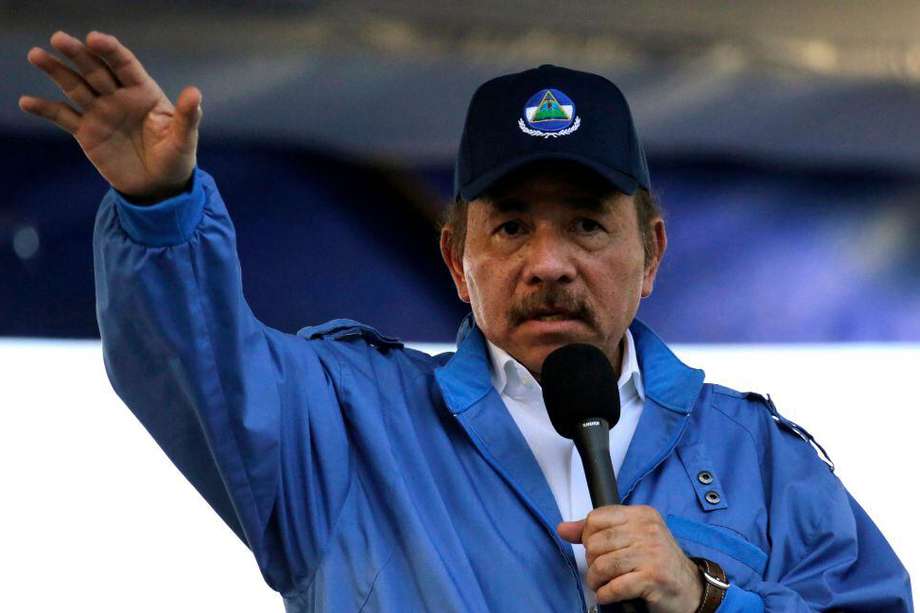 Daniel Ortega, presidente de Nicaragua, sigue ordenando la detención de opositores políticas. Van diez presos.