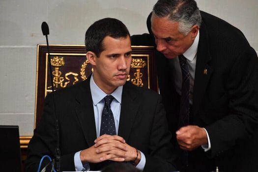 Juan Guaidó nombró a varios diplomáticos en países que han reconocido su presidencia en Venezuela. / AFP