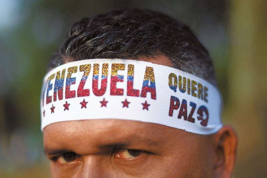 Todo indica que avanzan acercamientos para un nuevo diálogo en Venezuela. ¿Qué está pasando? 