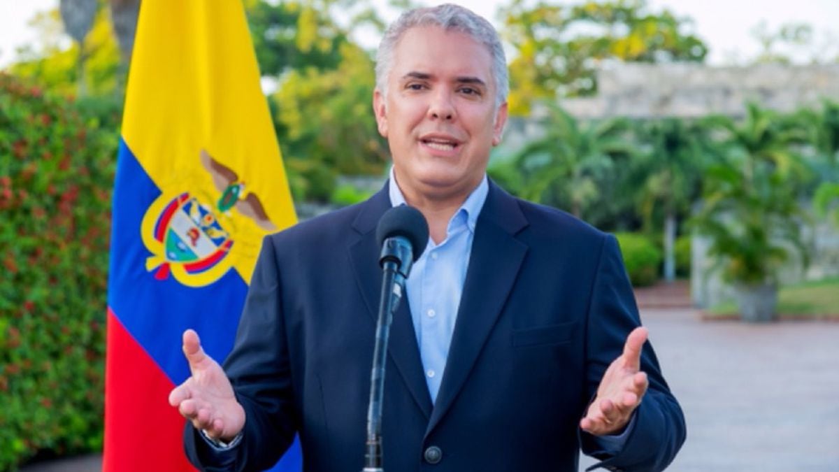 En su saludo de año nuevo, Duque insta a cumplir “el deber moral de  vacunarse” | EL ESPECTADOR