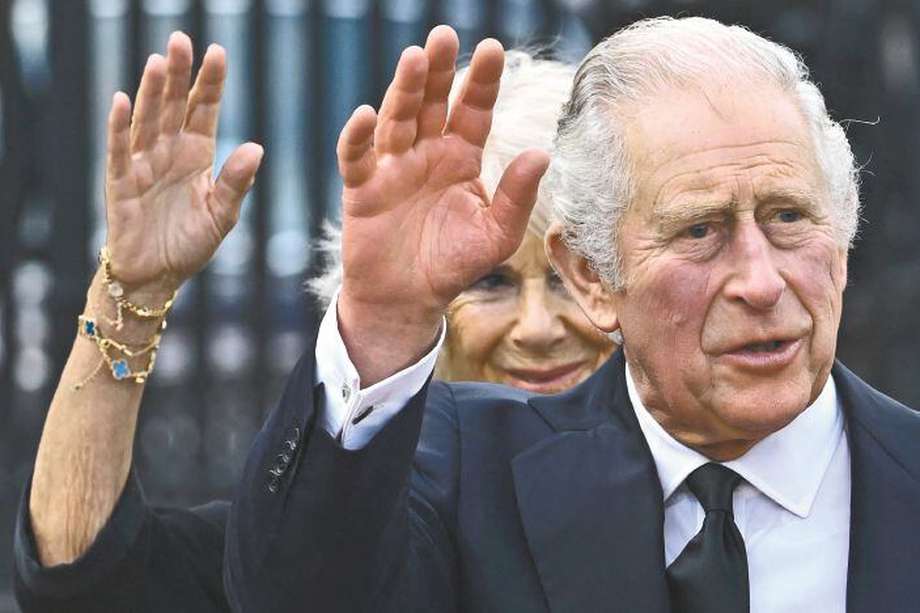 Este sábado, Carlos III será proclamado como rey de Inglaterra, un cargo para el que se preparó toda su vida. La reina, consorte, Camila, estará con él.  / AFP