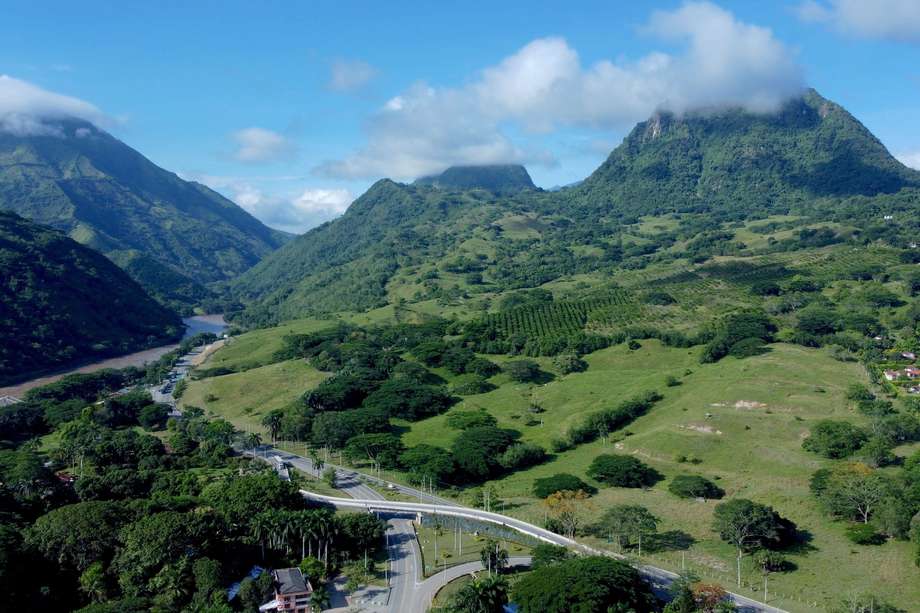 Imagen de referencia. Antioquia tiene 23.361 kilómetros de vía y el 18 % de las vías con doble calzada en el país. 