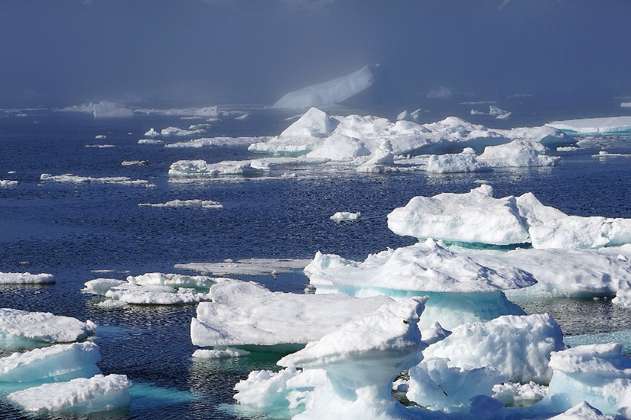 Expedición científica graba el sonido de los icebergs de Groenlandia derritiéndose
