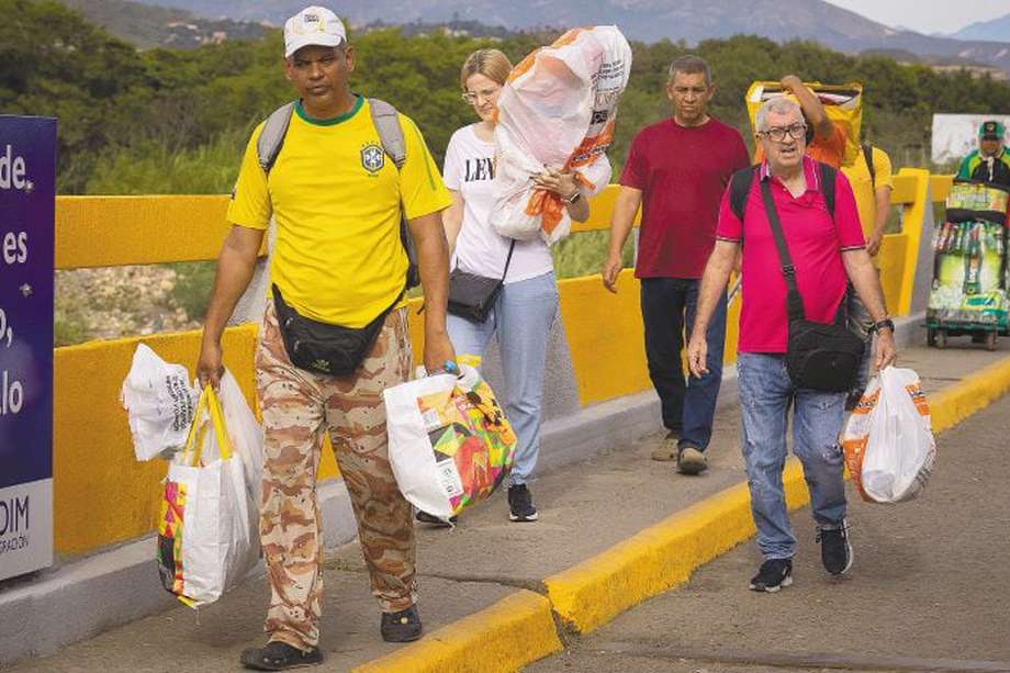 Aún frente a declaraciones de un retorno de migrantes venezolanos a su país de origen, el panorama socioeconómico en Venezuela no es muy alentador y los factores estructurales de expulsión migratoria persisten.