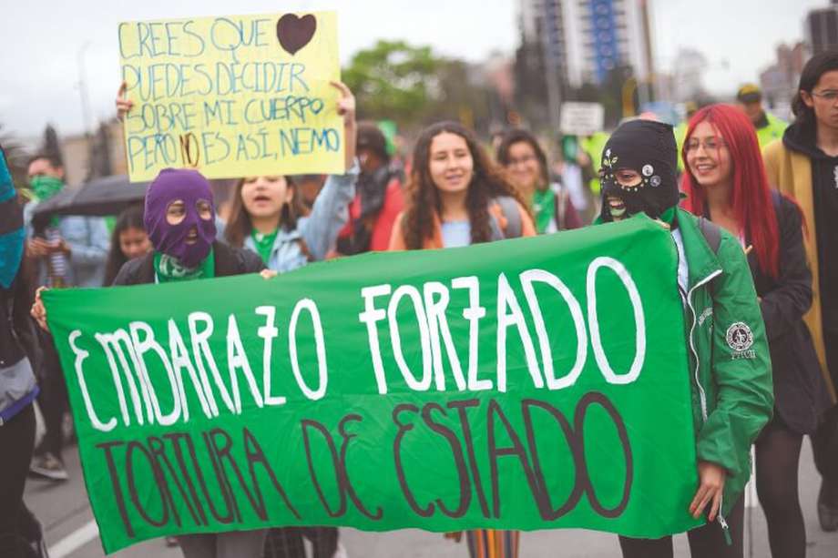 Imagen de la manifestación favor del aborto realizada en Bogotá en este año.  / Cristian Garavito - El Espectador.