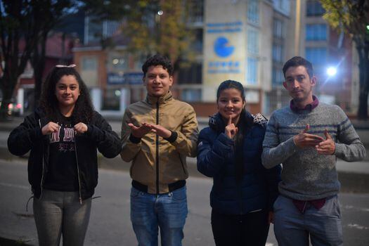 Barreras de la comunidad sorda en Bogotá (interpretación en lengua de señas colombiana).