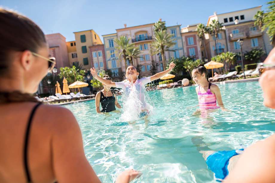 Hospedarse en uno de los ocho hoteles de Universal Orlando Resort tiene importantes beneficios. 