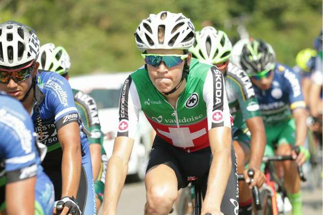 Había un ciclista que repartía pastillas en la Vuelta a Colombia, según pedalista suizo