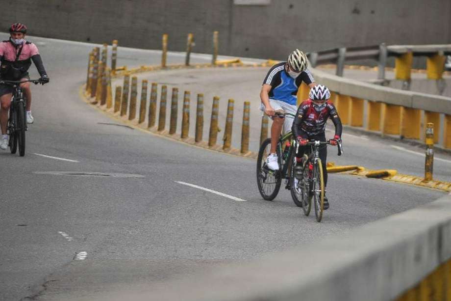 Este domingo subieron 7.500 ciclistas al Alto de Patios, una cifra que equivale a un puente típico.