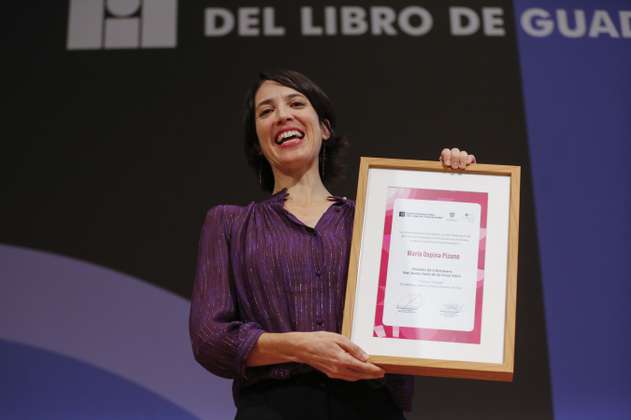 Colombiana María Ospina recibe Premio Sor Juana y llama a proteger a todos los seres vivos