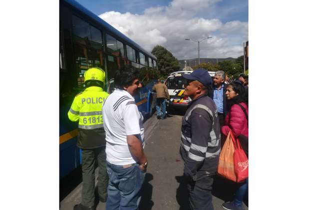 Varios menores resultaron heridos en un accidente de tránsito en el norte de Bogotá