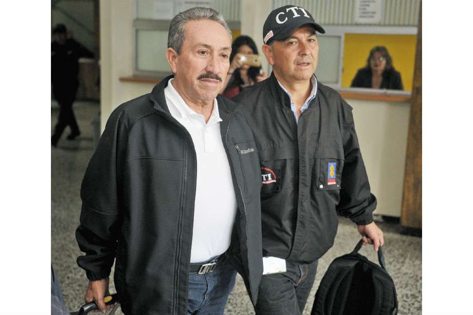  Hugo Aguilar fue capturado en Bucaramanga y ayer llegó  a los juzgados de Paloquemao en Bogotá. / Gustavo Torrijos