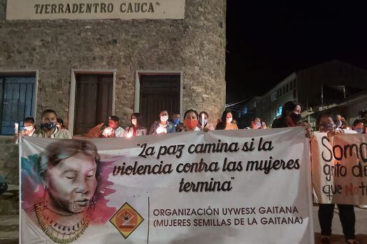El sábado 27 de junio, la comunidad de Paéz (Cauca) realizó una velatón rechazando el asesinato de Miriam, lideresa indígena comprometida con la paz en su región. / Archivo particular