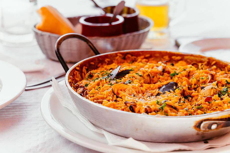 Prepara esta receta de arroz con mariscos. ¡Saca el chef que llevas dentro!