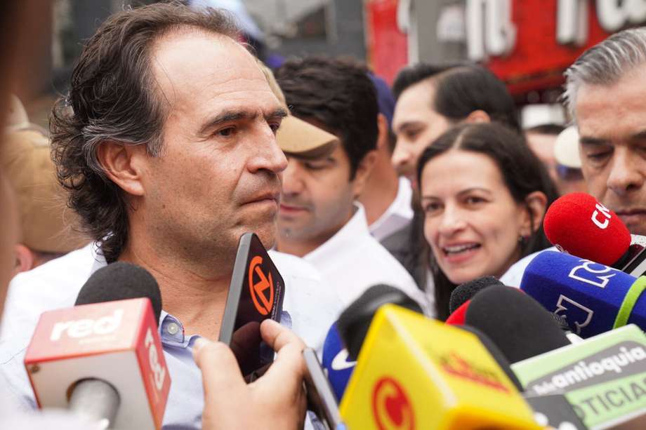 Federico Gutiérrez aseguró que cada vez hay más ataques contra su campaña en Medellín.