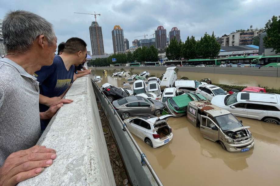 La ONU advirtió, en el caso de China, que en 24 horas ha caído el equivalente de la lluvia de 8 meses en la ciudad Zhengzhou.