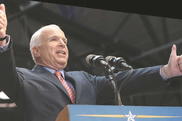 "Señor Presidente, deje de atacar a la prensa": McCain a Trump
