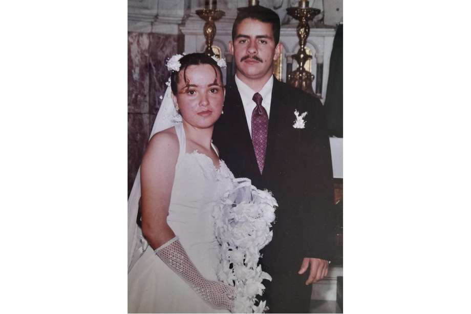 Arles Edison Guzmán y Luz Enith Franco se conocieron en Comuna 13 y llevaban dos años de casado cuando desaparecieron a Guzmán.