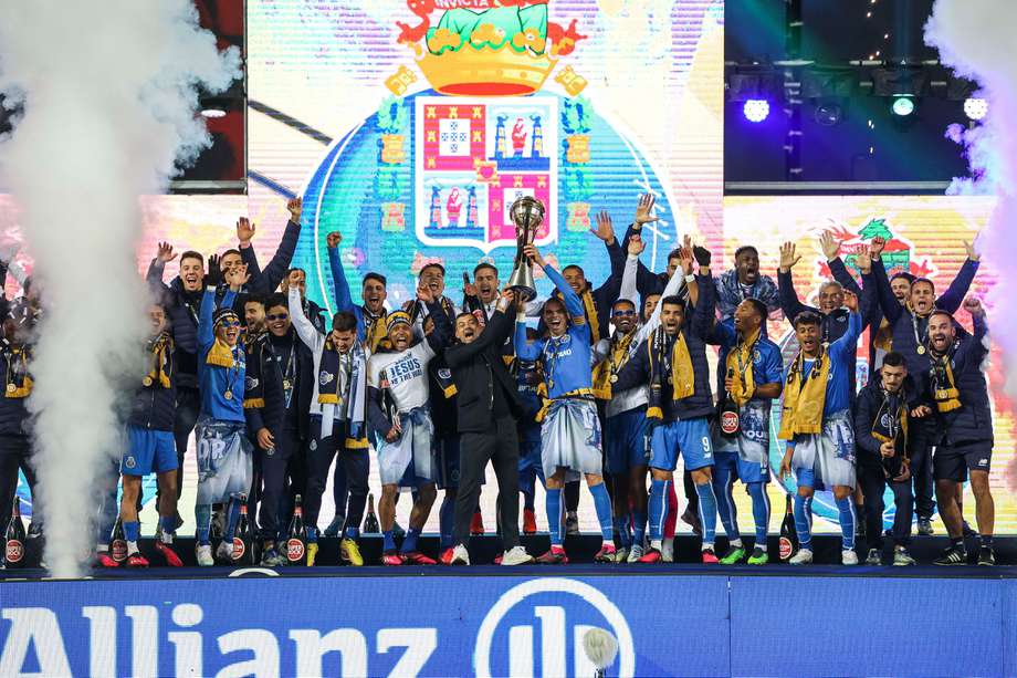 Los jugadores de Porto celebran el título de la Copa de la Liga.