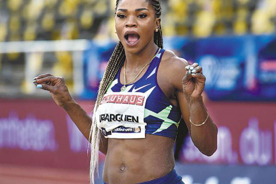 ¿Cuántas medallas en mundiales de mayores de atletismo ganó Caterine Ibargüen?