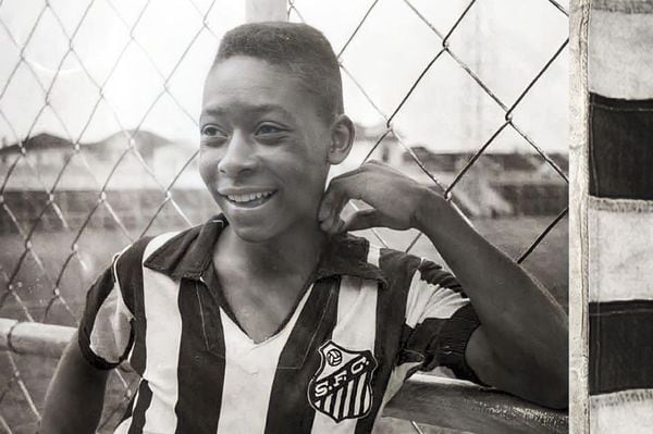 Pelé debutó con 16 años en el primer equipo del Santos.Instagram: Pelé