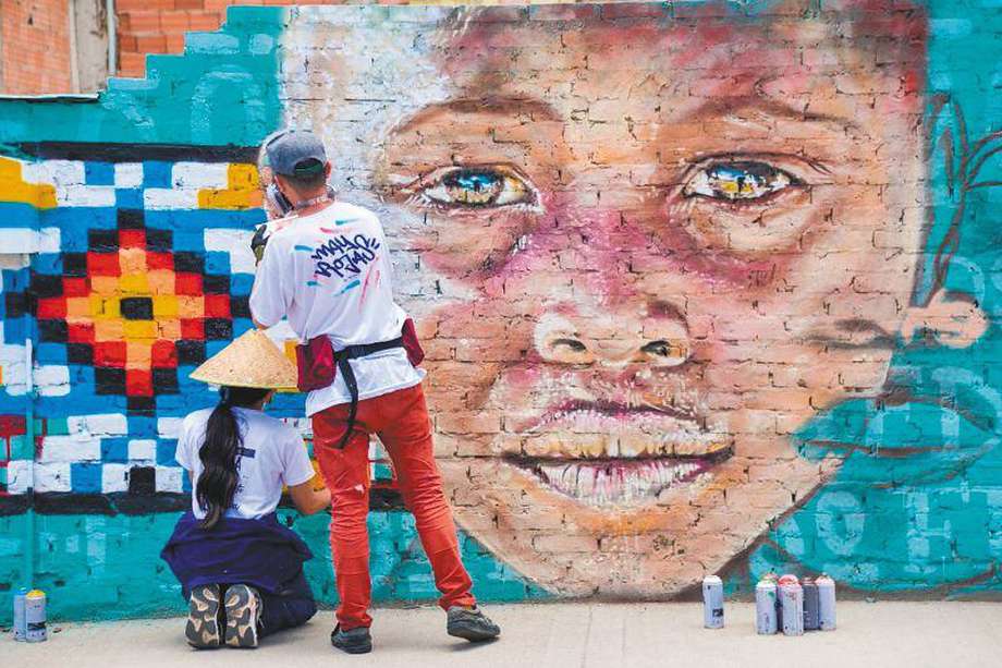 El 'Graffiti Tour' de Ciudad Bolívar no tiene costo, pero se reciben aportes voluntarios. / Bogotá Colors