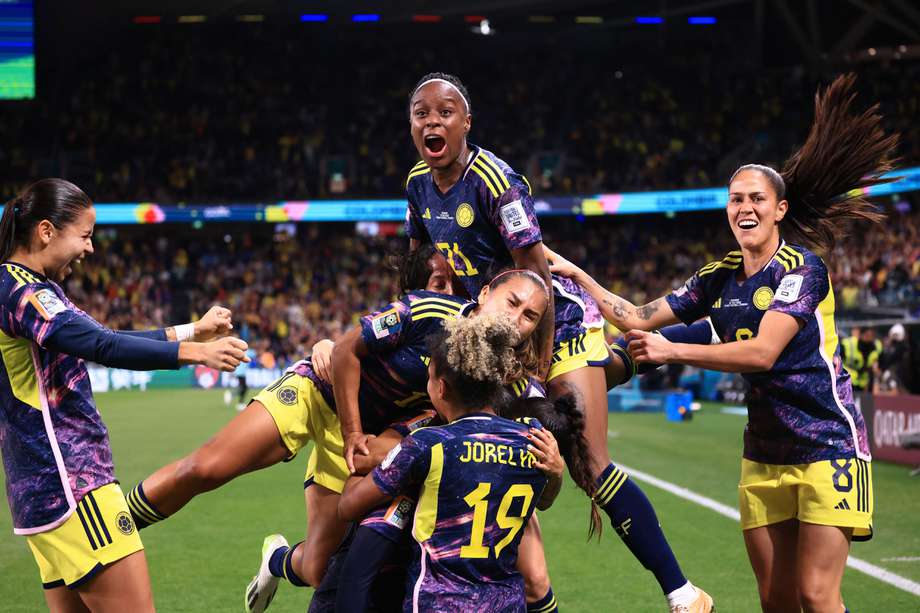 Colombia celebra en uno de sus partidos del Mundial Femenino 2023. 