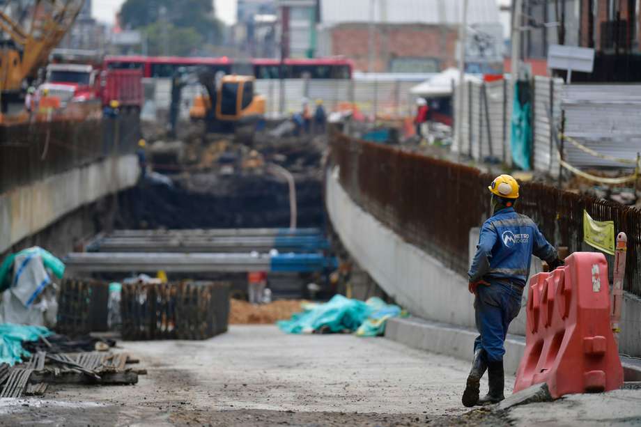 Obras para el Metro de Bogotá, a la altura de la calle 72 con carrera 15.