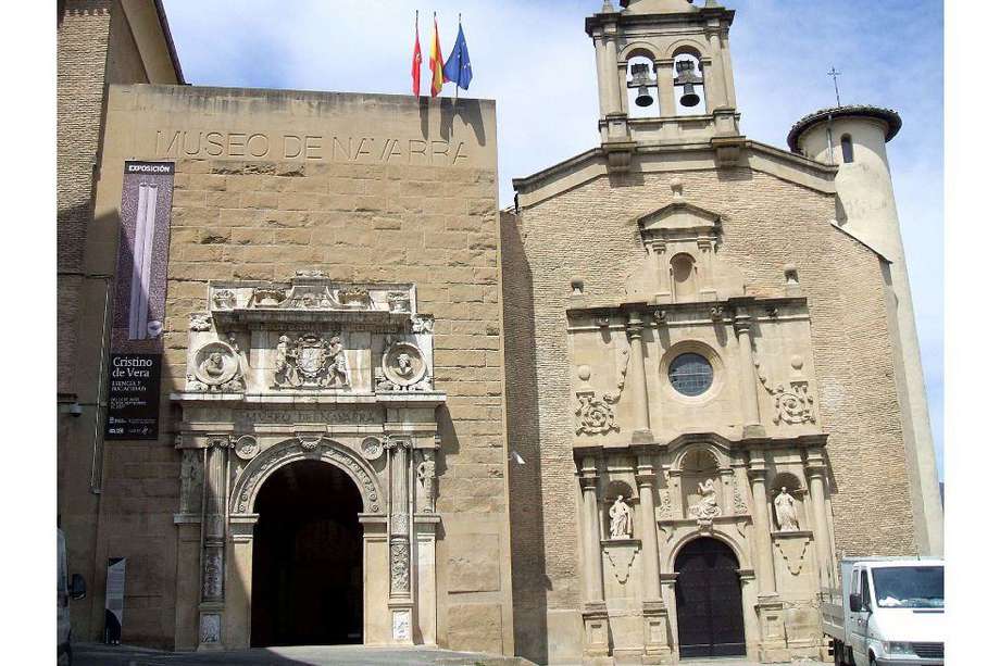 El Museo de Navarra alberga la exposición "Gerardo Lizarraga: artista en el exilio". Con una estrategia que combina visitas guiadas y agenda virtual, la institución museográfica recuerda al artista nacido en Pamplona, pero que escogió México como su país de acogida.